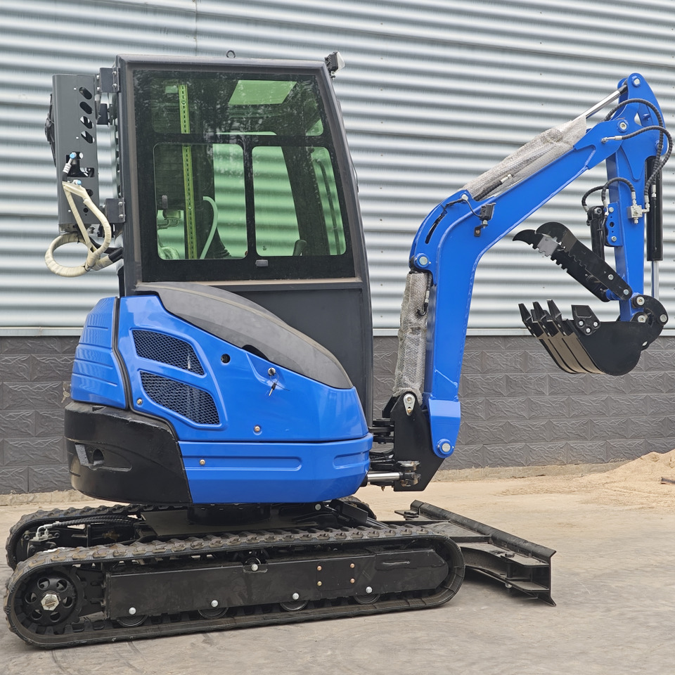 LEZUM DY25U Mini Excavator Digger Miniexcavadora EPA Kubota Engine Mini Excavator For Sale With Mini Excavator Attachment Set - حفارات زحافة: صور 5 LEZUM DY25U Mini Excavator Digger Miniexcavadora EPA Kubota Engine Mini Excavator For Sale With Mini Excavator Attachment Set - حفارات زحافة: صور 5