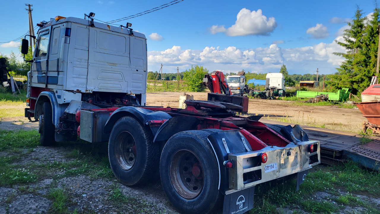 SCANIA R 142 H 6X2 SU KRANU - شاحنة جرار: صور 2 SCANIA R 142 H 6X2 SU KRANU - شاحنة جرار: صور 2
