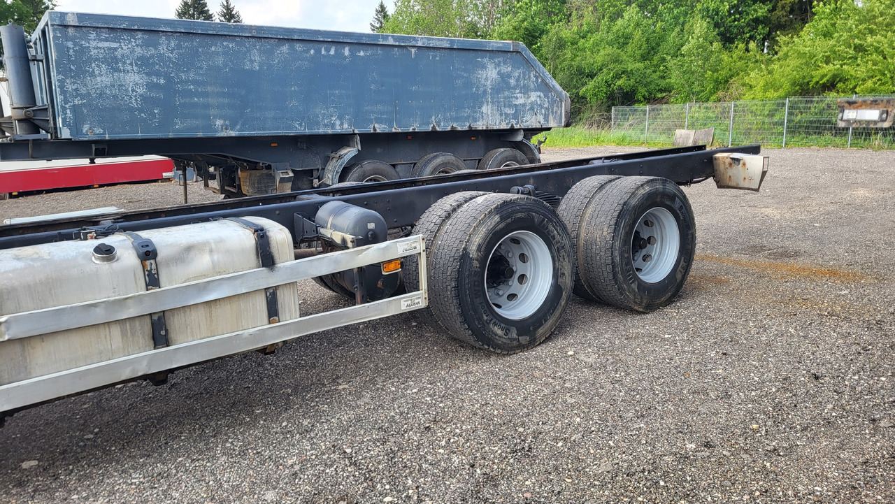 الشاسيه شاحنة SCANIA R124 420 6X4: صور 11