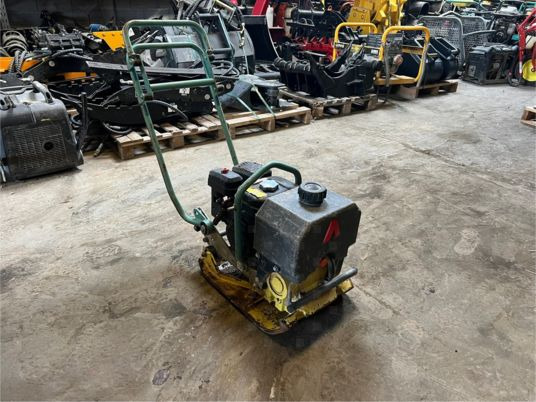 Ammann APF 12/40 - صفائح اهتزازية: صور 5 Ammann APF 12/40 - صفائح اهتزازية: صور 5