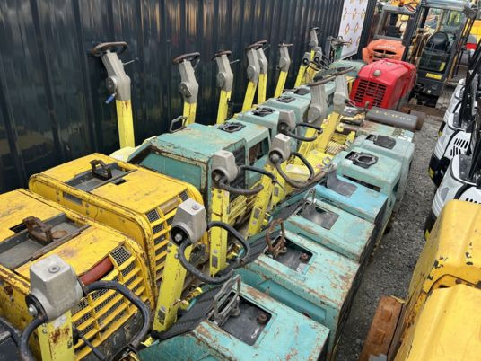 Ammann APH6020 - صفائح اهتزازية: صور 3 Ammann APH6020 - صفائح اهتزازية: صور 3