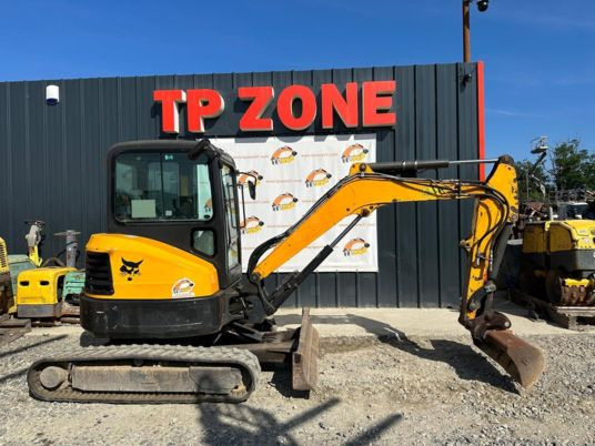 Bobcat E35 Cabine à 20900 € HT - حفارة مصغرة: صور 4 Bobcat E35 Cabine à 20900 € HT - حفارة مصغرة: صور 4