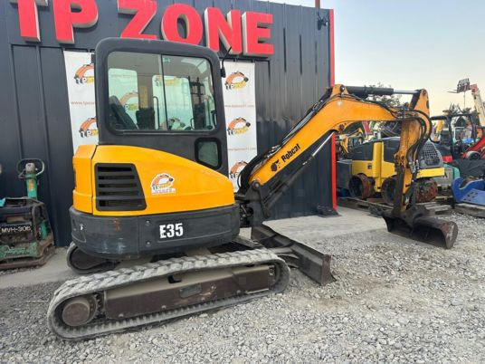 Bobcat E35 Cabine à 22500 € HT - حفارة مصغرة: صور 5 Bobcat E35 Cabine à 22500 € HT - حفارة مصغرة: صور 5