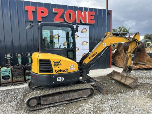 Bobcat E35 Cabine à 23900 € HT - حفارة مصغرة: صور 5 Bobcat E35 Cabine à 23900 € HT - حفارة مصغرة: صور 5