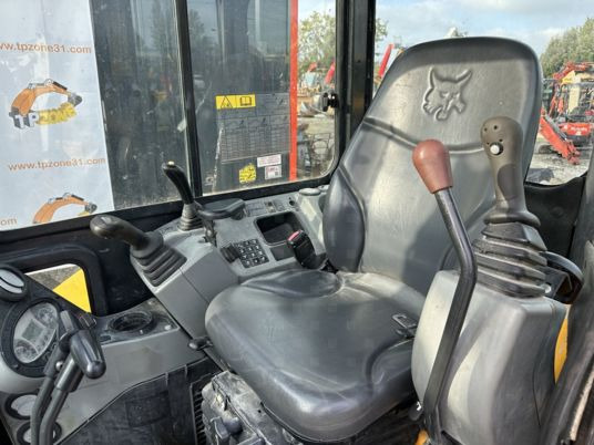 حفارة مصغرة Bobcat E50 à 26900 € HT: صور 9 حفارة مصغرة Bobcat E50 à 26900 € HT: صور 9
