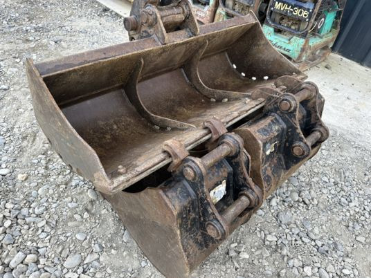 حفارة مصغرة Caterpillar 303.5ECR à 28500 euros HT: صور 10