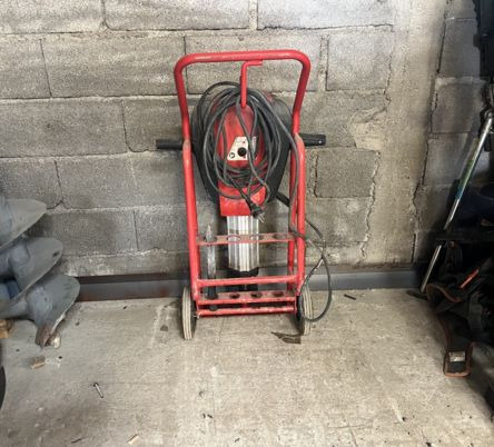 Démolisseur milwaukee K2628 - معدات البناء: صور 4 Démolisseur milwaukee K2628 - معدات البناء: صور 4