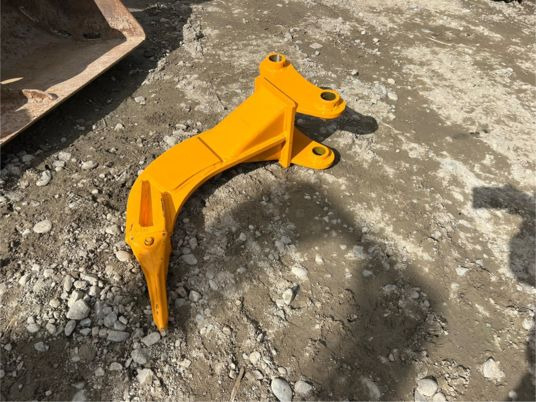 Dent de déroctage - CAT305 - حراث تحت التربة: صور 5 Dent de déroctage - CAT305 - حراث تحت التربة: صور 5