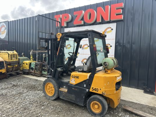 Doosan G25E à 10500 € HT - رافعة شوكية تعمل بالغاز: صور 4 Doosan G25E à 10500 € HT - رافعة شوكية تعمل بالغاز: صور 4