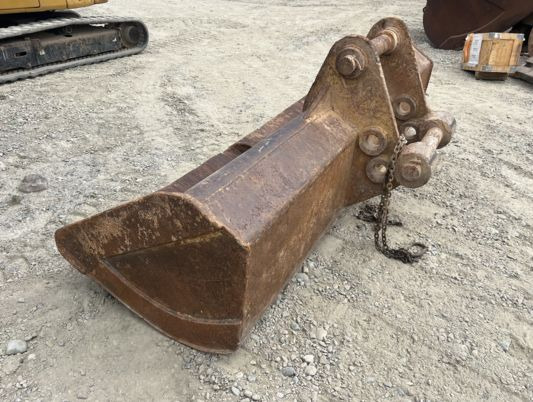 Godet de curage - axe 80 mm - بكت حفار: صور 5 Godet de curage - axe 80 mm - بكت حفار: صور 5