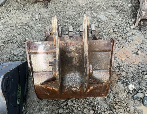 بكت حفار Godet de terrassement - axe 40 mm: صور 6 بكت حفار Godet de terrassement - axe 40 mm: صور 6