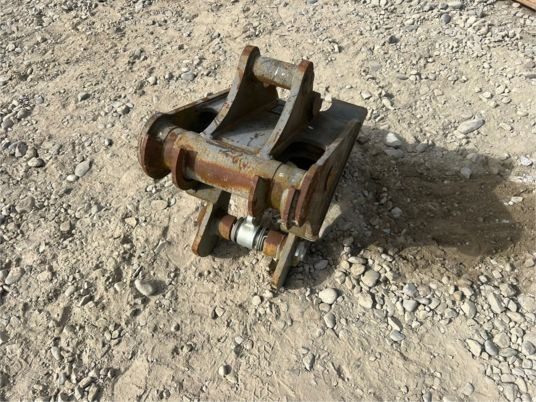 Kit de réversibilité godet M4 - وصلة الربط للمعدات المعلقة - آلات البناء: صور 5 Kit de réversibilité godet M4 - وصلة الربط للمعدات المعلقة - آلات البناء: صور 5