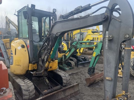 Komatsu PC26MR-3 - حفارة مصغرة: صور 5 Komatsu PC26MR-3 - حفارة مصغرة: صور 5