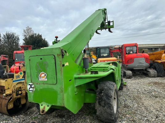 Merlo P40.14K à 21500 € HT - رافعة تلسكوبية: صور 4 Merlo P40.14K à 21500 € HT - رافعة تلسكوبية: صور 4