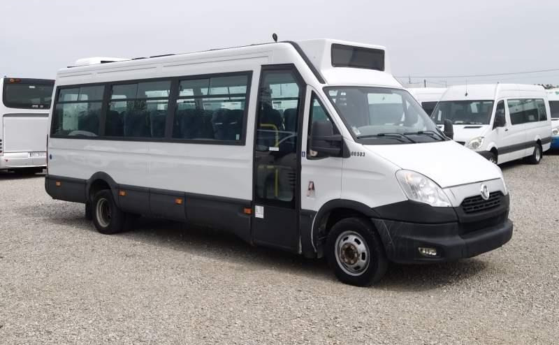 Iveco Daily 23 *NOWY SILNIK* 2 SZTUKI*, klima, winda - باص النقل بين المدن: صور 1 Iveco Daily 23 *NOWY SILNIK* 2 SZTUKI*, klima, winda - باص النقل بين المدن: صور 1