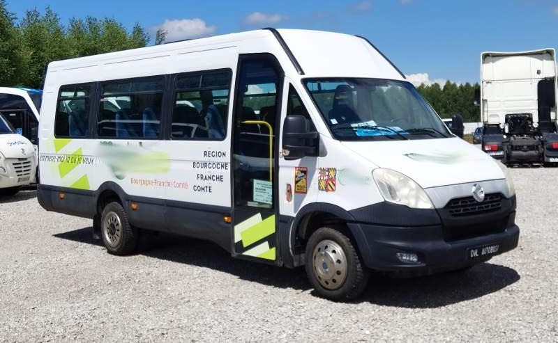 Iveco Daily 23 miejsca, KLIMA, WEBASTO - باص النقل بين المدن: صور 1 Iveco Daily 23 miejsca, KLIMA, WEBASTO - باص النقل بين المدن: صور 1