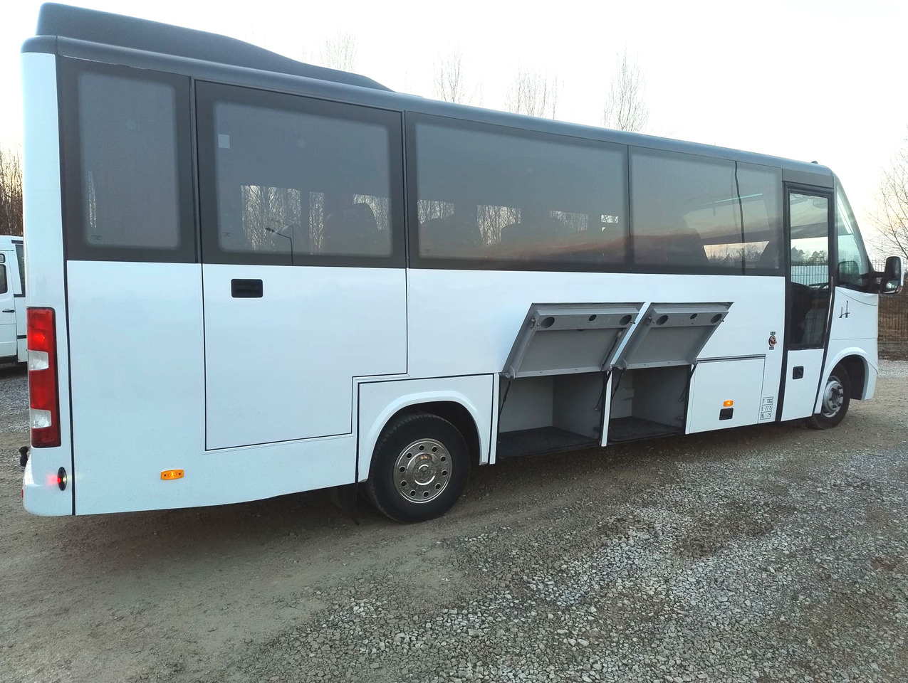 تأجير Iveco Rapido / Daily Iveco Rapido / Daily: صور 8