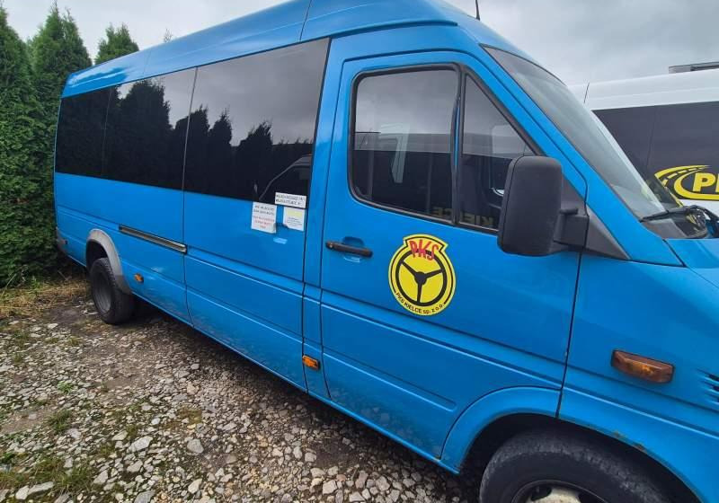 Mercedes-Benz Sprinter 413 CDI 20+6 - باص النقل بين المدن: صور 3 Mercedes-Benz Sprinter 413 CDI 20+6 - باص النقل بين المدن: صور 3