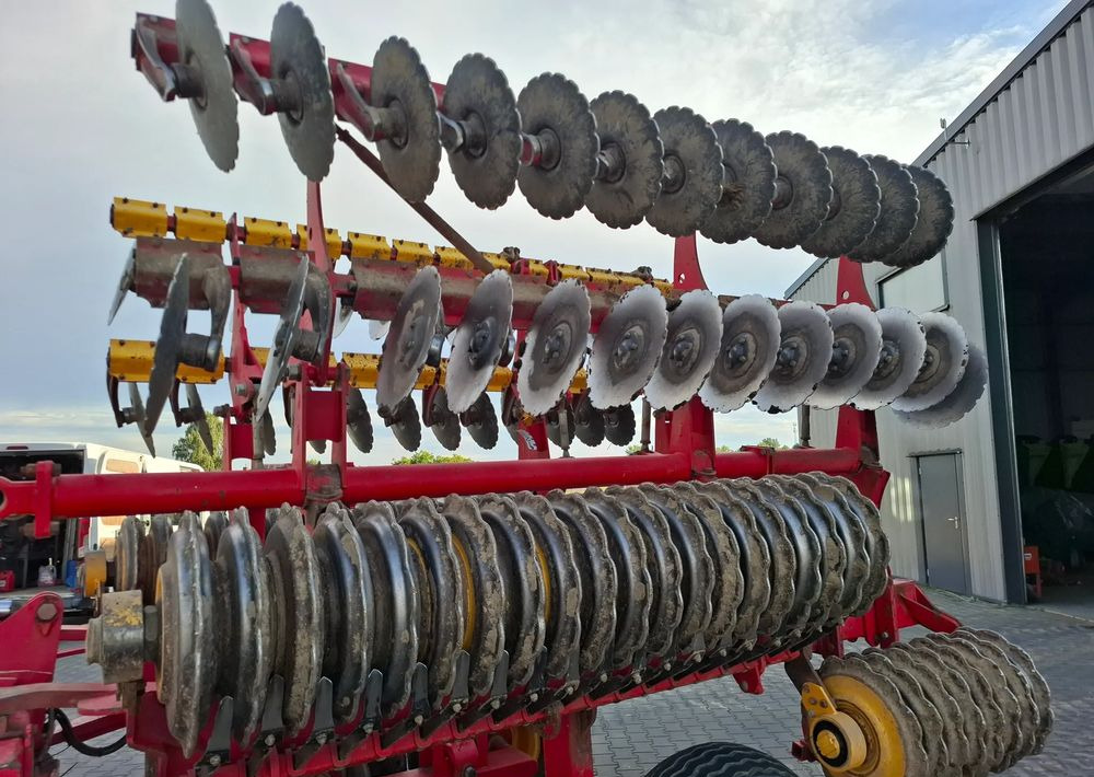 ال معدات حراثه Väderstad Carrier 820 2011 rok , Nowe Talerze , Nie Malowany , Stan Bardzo Dobry: صور 13 ال معدات حراثه Väderstad Carrier 820 2011 rok , Nowe Talerze , Nie Malowany , Stan Bardzo Dobry: صور 13