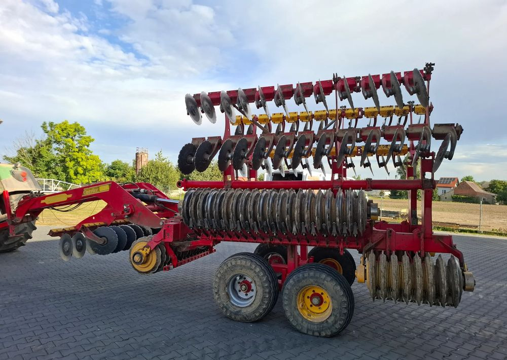 ال معدات حراثه Väderstad Carrier 820 2011 rok , Nowe Talerze , Nie Malowany , Stan Bardzo Dobry: صور 6 ال معدات حراثه Väderstad Carrier 820 2011 rok , Nowe Talerze , Nie Malowany , Stan Bardzo Dobry: صور 6