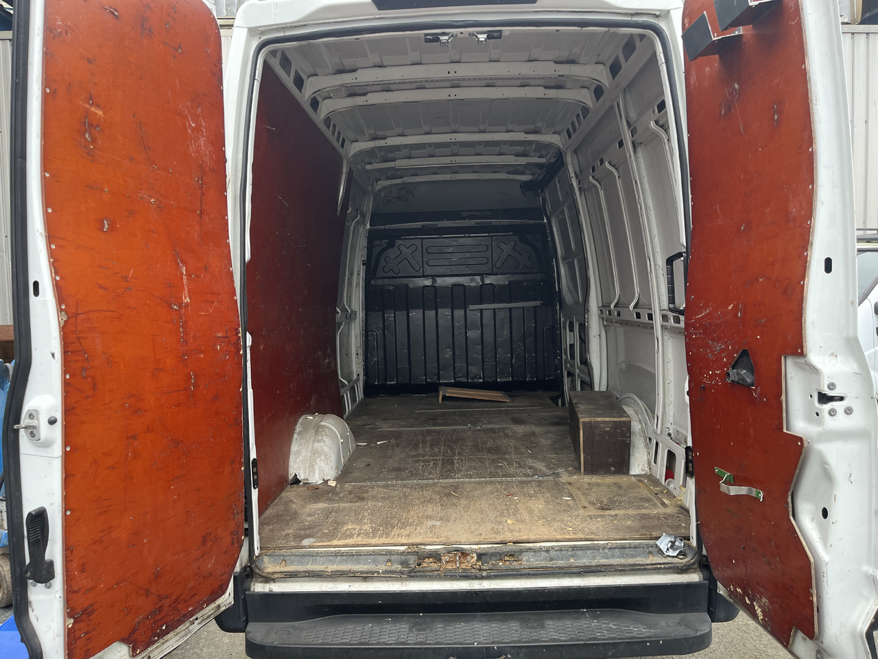 Iveco 35-180 35s18 11M3 - فان: صور 5 Iveco 35-180 35s18 11M3 - فان: صور 5
