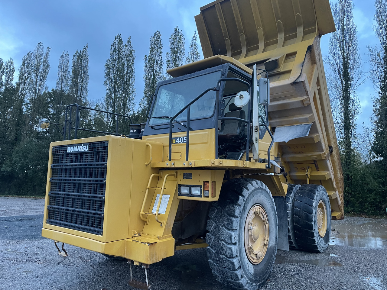 KOMATSU Hd405-6 - شاحنة قلابة للمحاجر: صور 2 KOMATSU Hd405-6 - شاحنة قلابة للمحاجر: صور 2