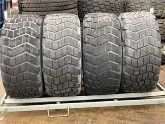 Michelin 18R22.5 (445/65R22.5) Michelin XS Extra Large - الإطارات - الآلات والماكينات الزراعية: صور 1 Michelin 18R22.5 (445/65R22.5) Michelin XS Extra Large - الإطارات - الآلات والماكينات الزراعية: صور 1