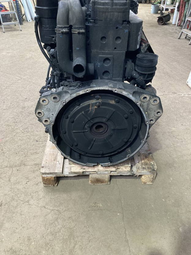 DAF Paccar Motor DAF Solaris PR 228U2 Urbino 12 Van Hool Temsa 228U1 PR 228U2 PR - المحرك - حافلة: صور 2 DAF Paccar Motor DAF Solaris PR 228U2 Urbino 12 Van Hool Temsa 228U1 PR 228U2 PR - المحرك - حافلة: صور 2