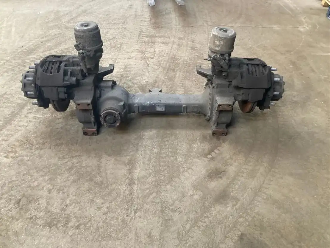 MAN Hinterachse Axis ZF AV132/90 5,74 4472036458 MAN Lions City A21 - المحور الخلفي - حافلة: صور 1 MAN Hinterachse Axis ZF AV132/90 5,74 4472036458 MAN Lions City A21 - المحور الخلفي - حافلة: صور 1