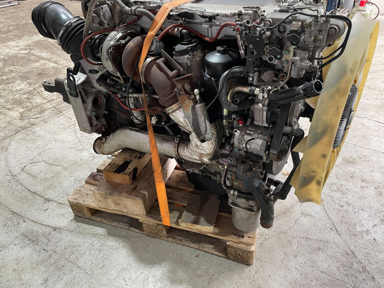 MAN Motor MAN TGX TGS D2676 Euro 6 Lf25 LF 25 - المحرك و قطع الغيار - شاحنة: صور 4 MAN Motor MAN TGX TGS D2676 Euro 6 Lf25 LF 25 - المحرك و قطع الغيار - شاحنة: صور 4