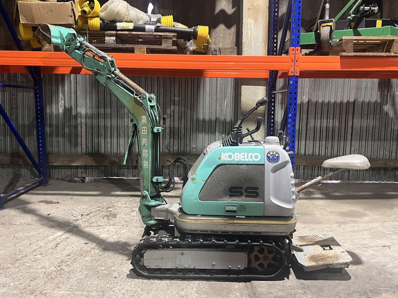 KOBELCO SS1 - حفارة مصغرة: صور 4 KOBELCO SS1 - حفارة مصغرة: صور 4