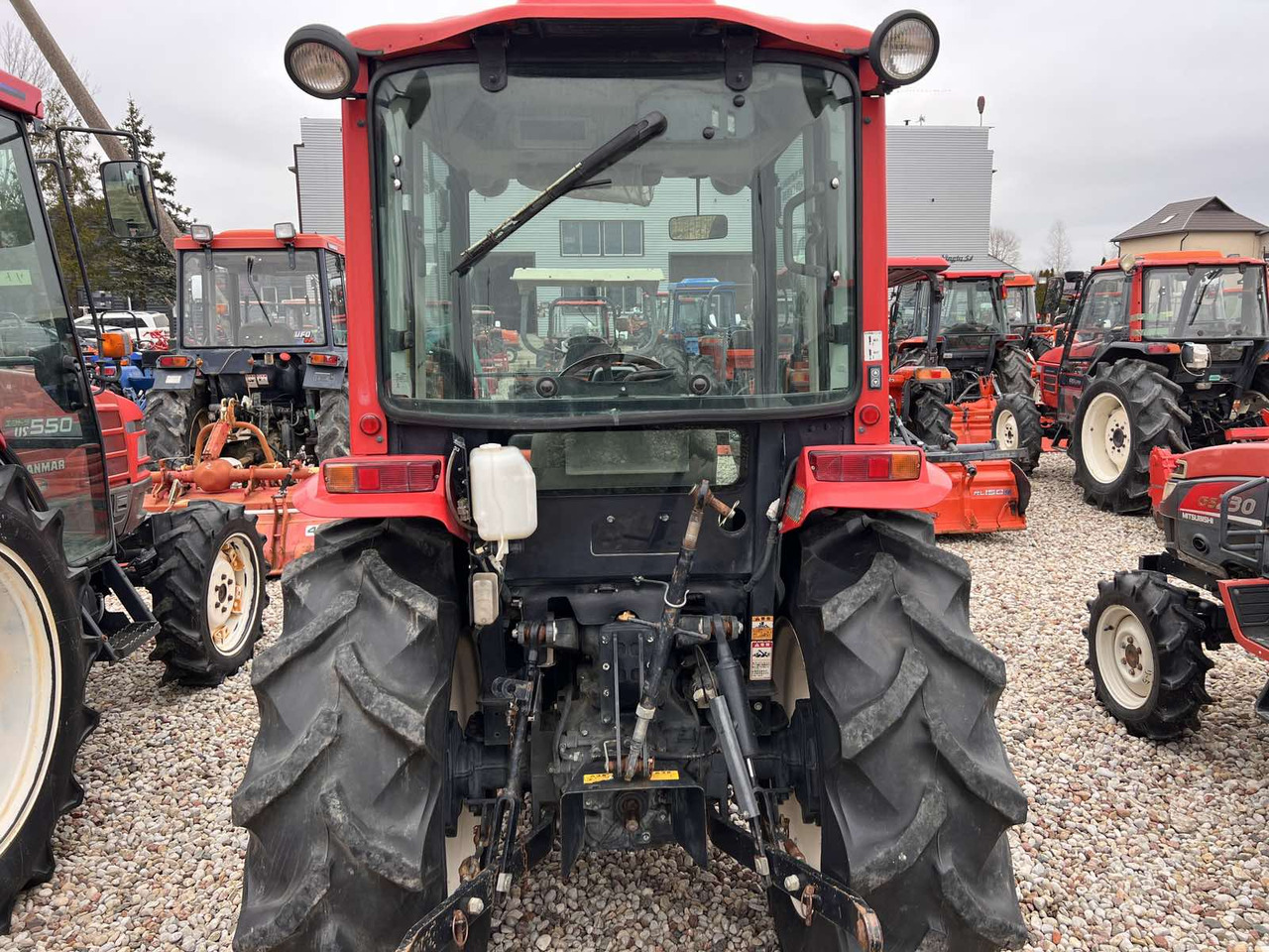 Yanmar EG334 - جرار صغير: صور 4 Yanmar EG334 - جرار صغير: صور 4