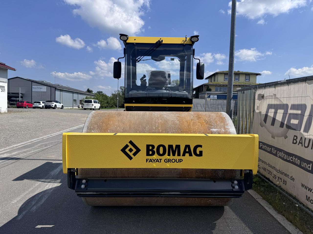 تأجير Bomag BW 213 D-5 Bomag BW 213 D-5: صور 10 تأجير Bomag BW 213 D-5 Bomag BW 213 D-5: صور 10