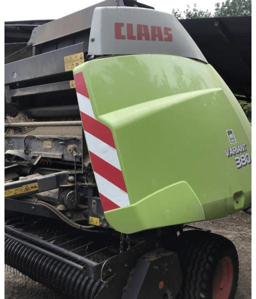 CLAAS VARIANT 380 - مكبس القش الدائري: صور 4 CLAAS VARIANT 380 - مكبس القش الدائري: صور 4