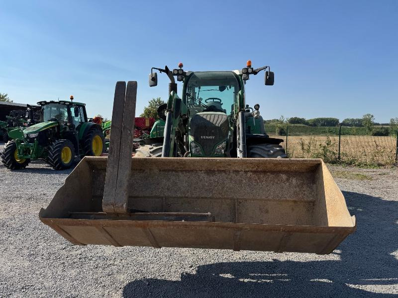 FENDT 724 POWER - جرار: صور 2 FENDT 724 POWER - جرار: صور 2