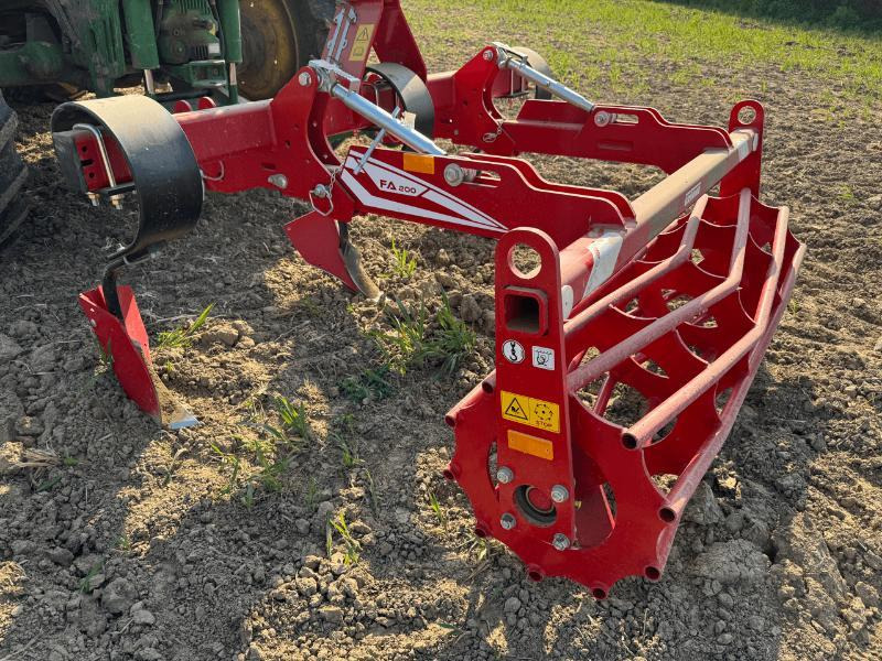 GRIMME FA200 - معدات زراعة وحصاد البطاطس: صور 1 GRIMME FA200 - معدات زراعة وحصاد البطاطس: صور 1