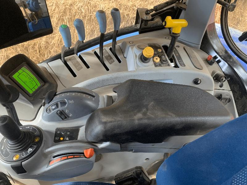 NEW-HOLLAND T7.215S - جرار: صور 4 NEW-HOLLAND T7.215S - جرار: صور 4