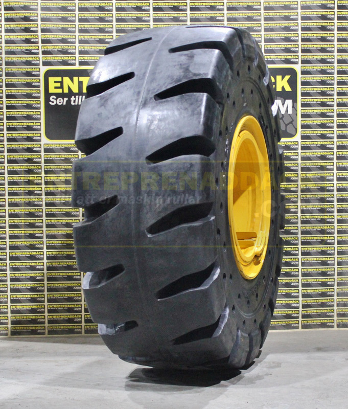 Complete solid wheels 26.5-25 on rims for Volvo L110/L120E  - اللودر بعجل: صور 2 Complete solid wheels 26.5-25 on rims for Volvo L110/L120E  - اللودر بعجل: صور 2