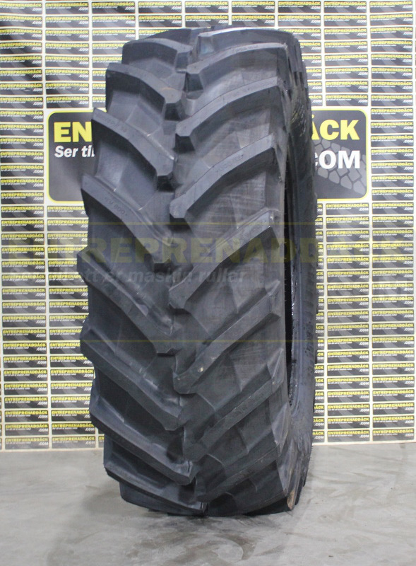 Trelleborg TM 800 600/65R38: Radial Tires for Modern Agricultural Tractors - الإطارات - جرار: صور 2 Trelleborg TM 800 600/65R38: Radial Tires for Modern Agricultural Tractors - الإطارات - جرار: صور 2
