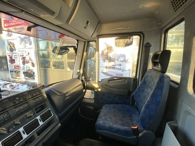شاحنة نقل سيارات شاحنة لنقل البضائع الحرة IVECO EuroCargo 90E220: صور 14 شاحنة نقل سيارات شاحنة لنقل البضائع الحرة IVECO EuroCargo 90E220: صور 14