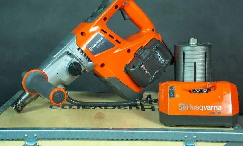 Husqvarna DM540i - معدات البناء: صور 3 Husqvarna DM540i - معدات البناء: صور 3