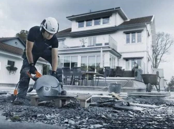 Husqvarna K4000 K 4000 - الأدوات والمعدات: صور 3 Husqvarna K4000 K 4000 - الأدوات والمعدات: صور 3