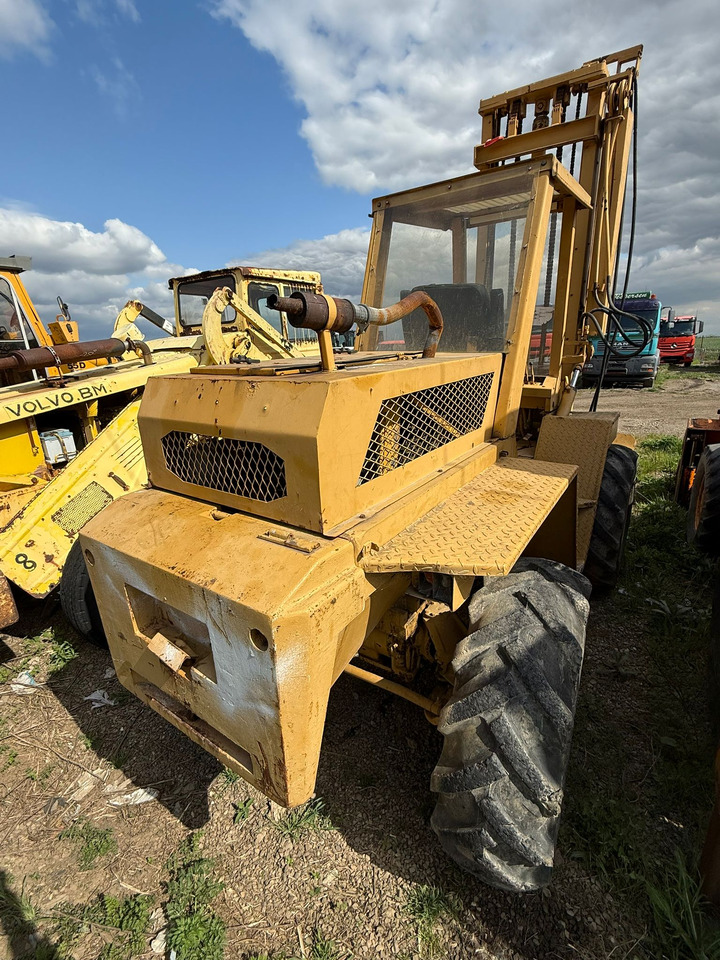 BROBUS BH40 STACKER - شاحنات الطرق الوعرة: صور 3 BROBUS BH40 STACKER - شاحنات الطرق الوعرة: صور 3
