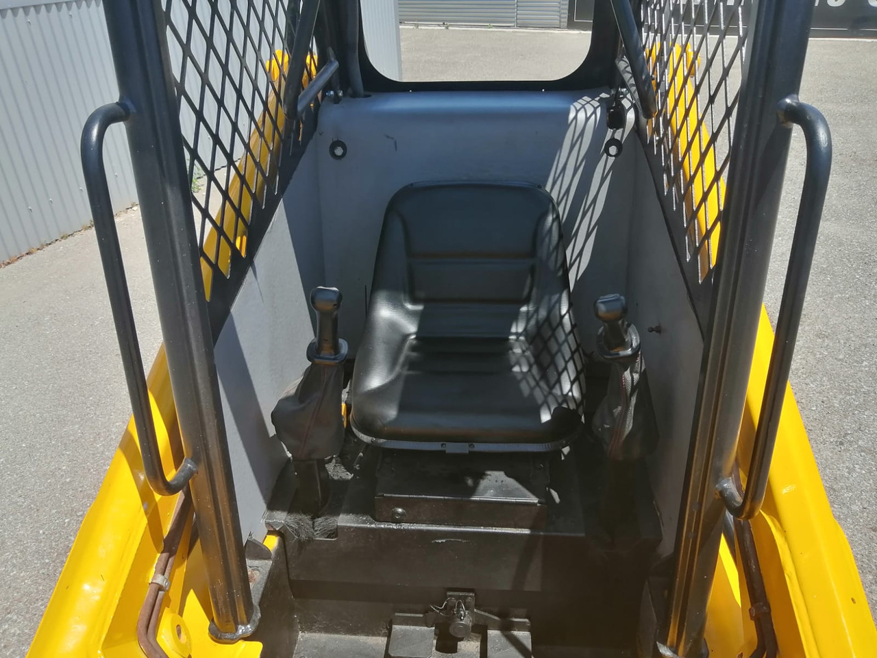 تأجير  Bobcat SKID TYRE FRONT LOADER RAM ITALY Bobcat SKID TYRE FRONT LOADER RAM ITALY: صور 7