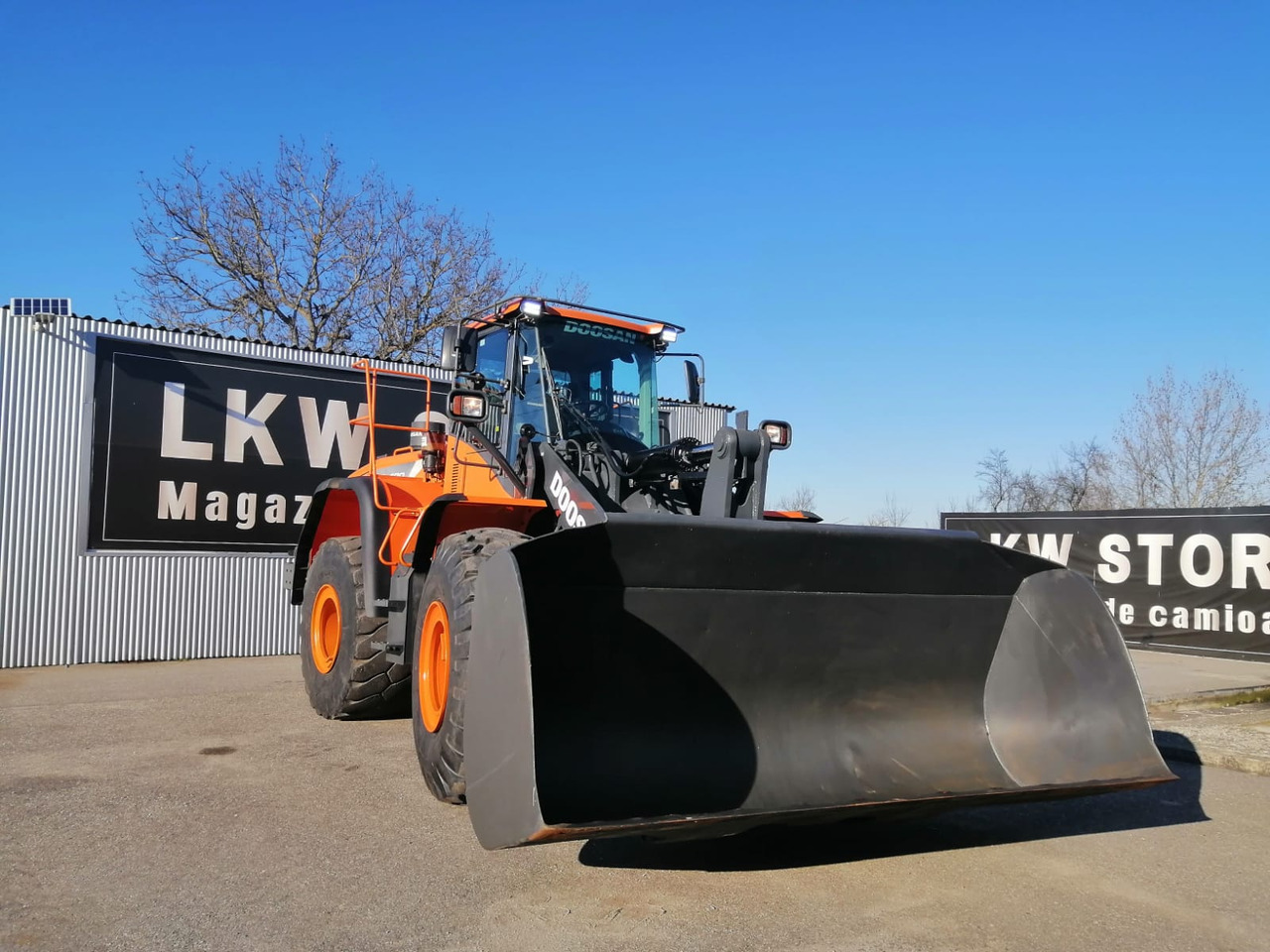 Doosan DL 420-5 Front End Loader, TOP!!! - اللودر بعجل: صور 1 Doosan DL 420-5 Front End Loader, TOP!!! - اللودر بعجل: صور 1