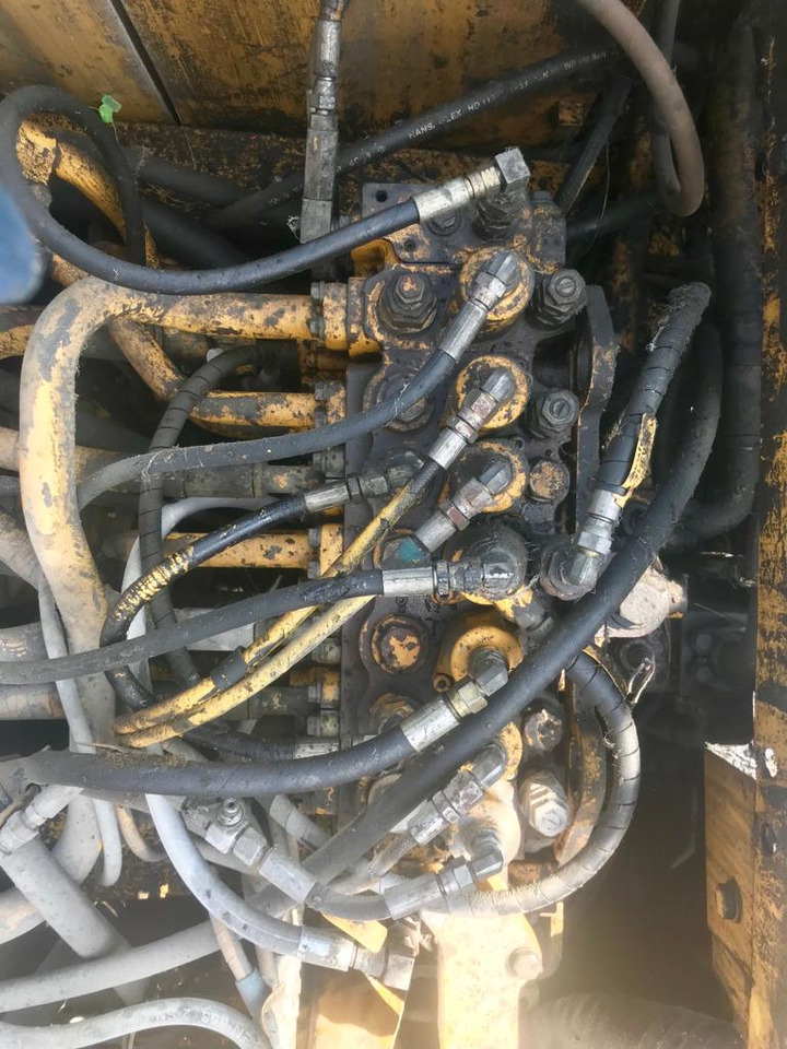 Excavator Komatsu PC 290 LC6 - حفارات زحافة: صور 2 Excavator Komatsu PC 290 LC6 - حفارات زحافة: صور 2