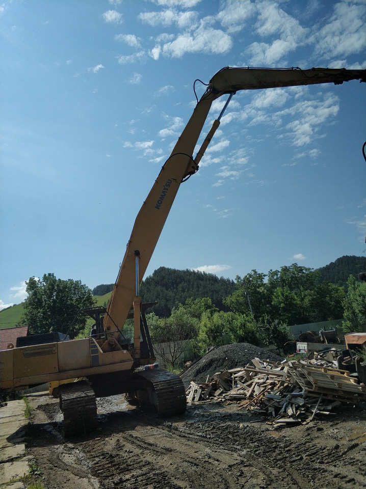 Excavator Komatsu PC 400-LC 5 with long arm - حفارات زحافة: صور 1 Excavator Komatsu PC 400-LC 5 with long arm - حفارات زحافة: صور 1