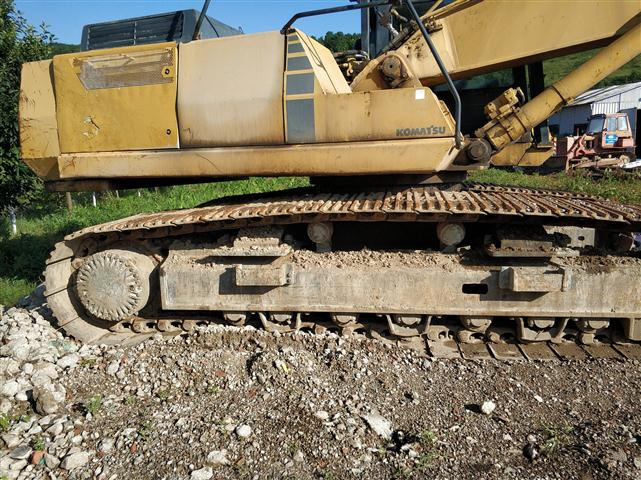 Excavator Komatsu PC 400-LC 5 with long arm - حفارات زحافة: صور 4 Excavator Komatsu PC 400-LC 5 with long arm - حفارات زحافة: صور 4