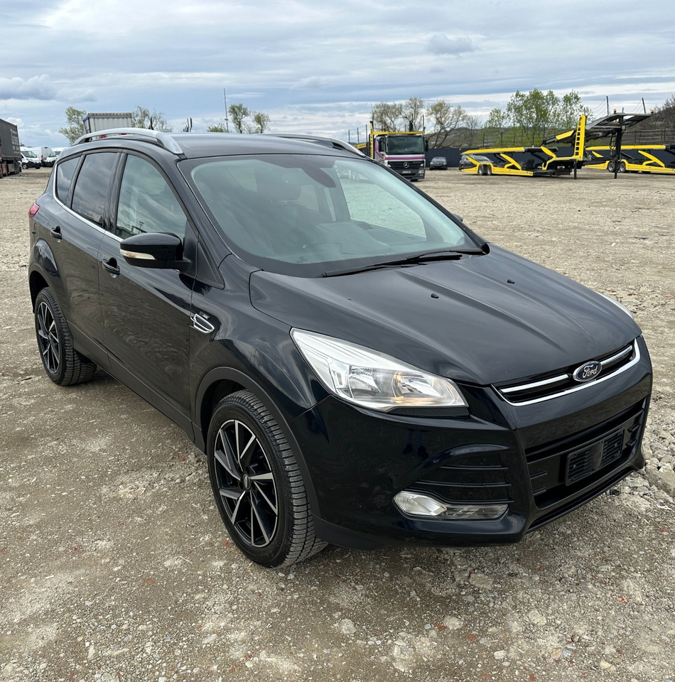 FORD KUGA TITANIUM - سيارة دفع رباعي: صور 1 FORD KUGA TITANIUM - سيارة دفع رباعي: صور 1