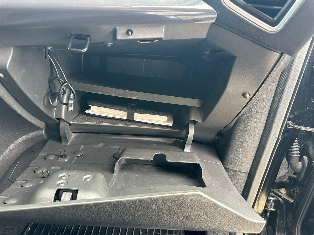 FORD KUGA TITANIUM - سيارة دفع رباعي: صور 5 FORD KUGA TITANIUM - سيارة دفع رباعي: صور 5